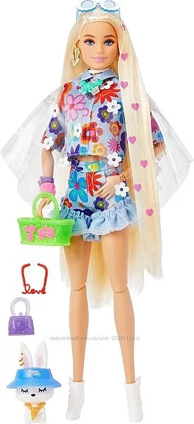 Барбі Екстра Модниця у джинсовому костюмі з квітами Barbie Extra Doll