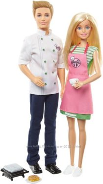 Барби и Кен повара в кафе