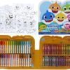 Набор Крайола 90 предметов карандаши, маркеры Crayola Baby Shark Art Set